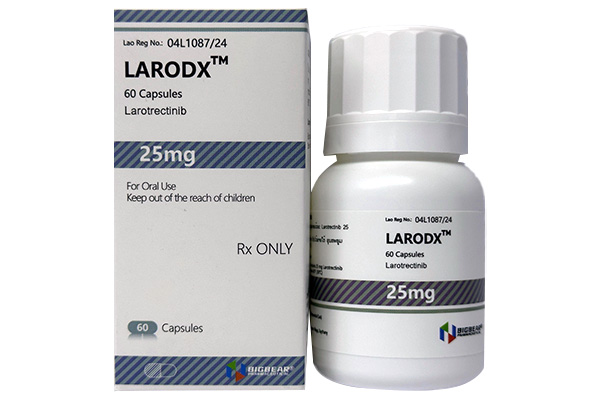 Larotrectinib